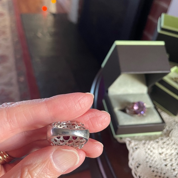 Elegant Five Stone Rhodolite Garnet Ring - Picture 8 of 9